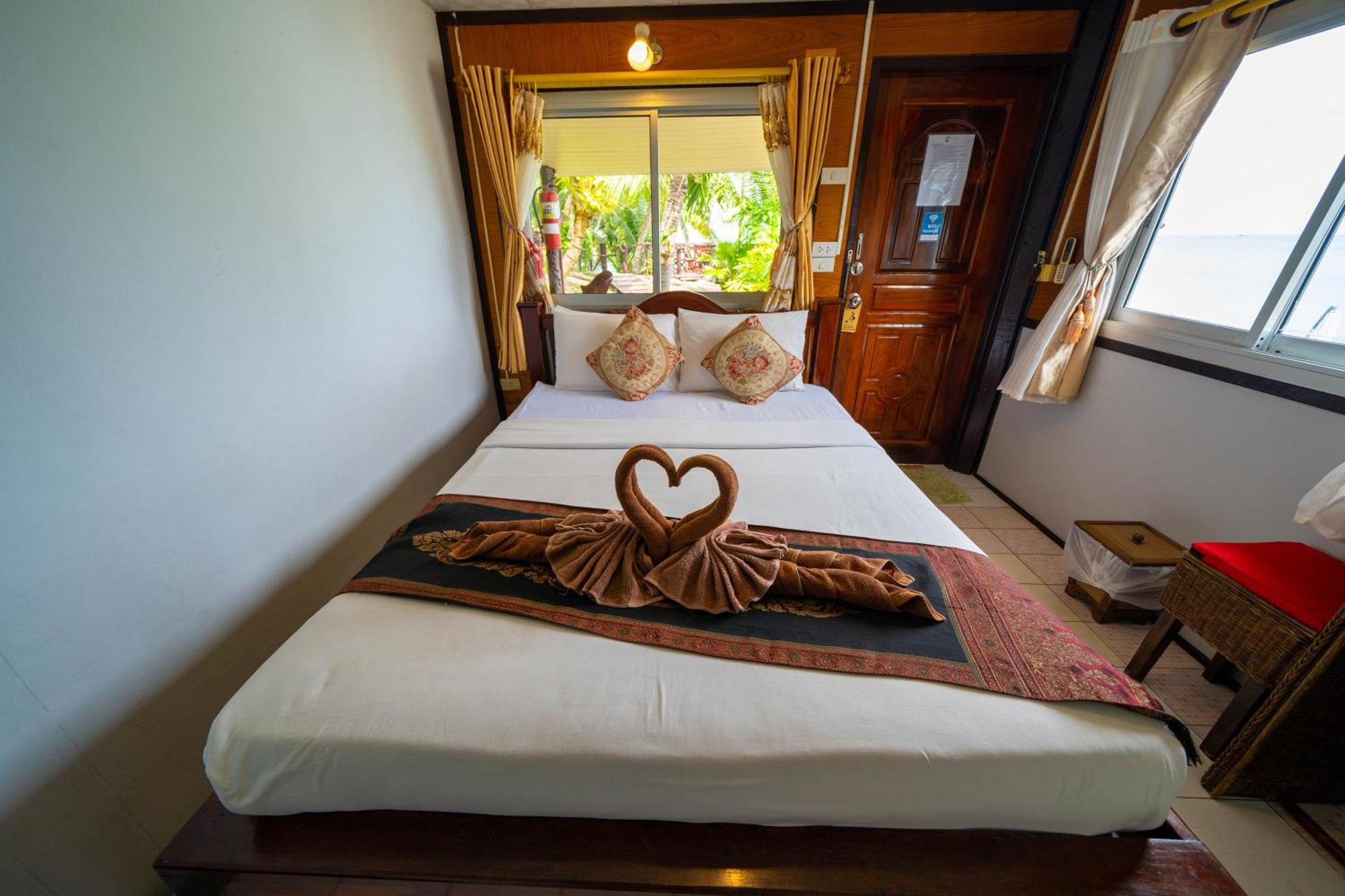 Tongta Phaview Resort Koh Samet Esterno foto